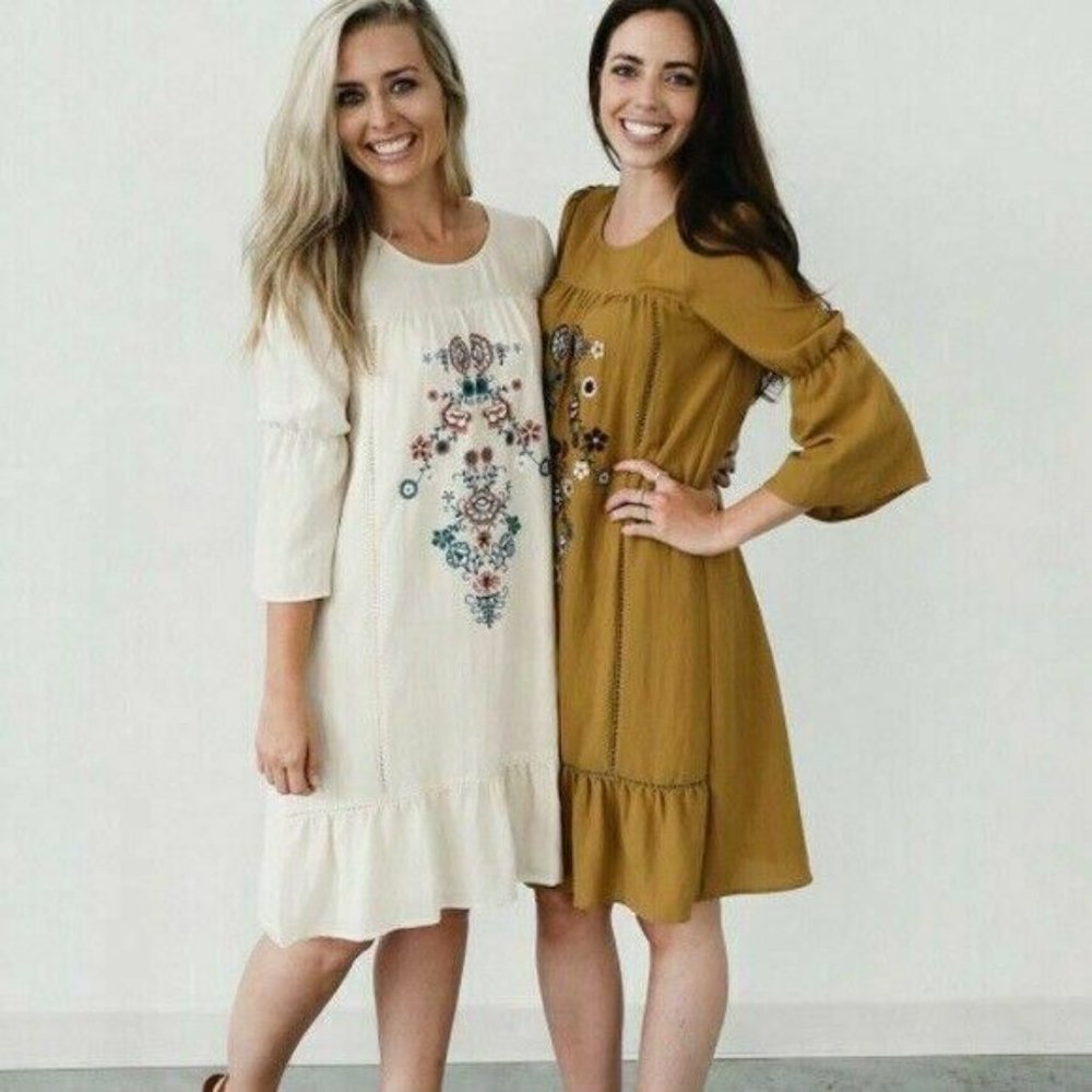 Embroidered Midi Dress Womens Size Large Ashley